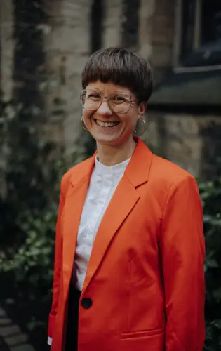 Portraitfoto Nora Göbel